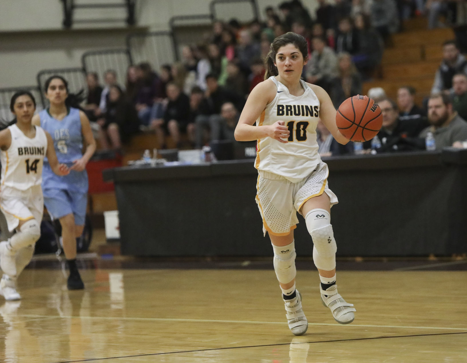 Brookings-Harbor vs. Oregon Episcopal Girls Consolation